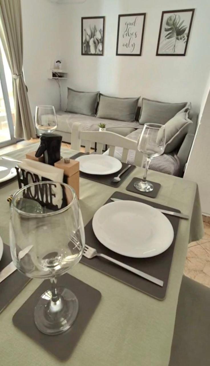 Happy Apartment Sarandë Eksteriør billede