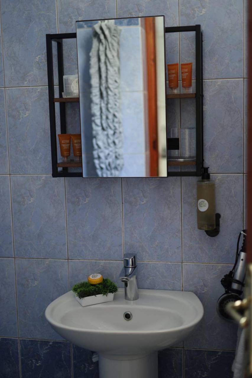 Happy Apartment Sarandë Eksteriør billede