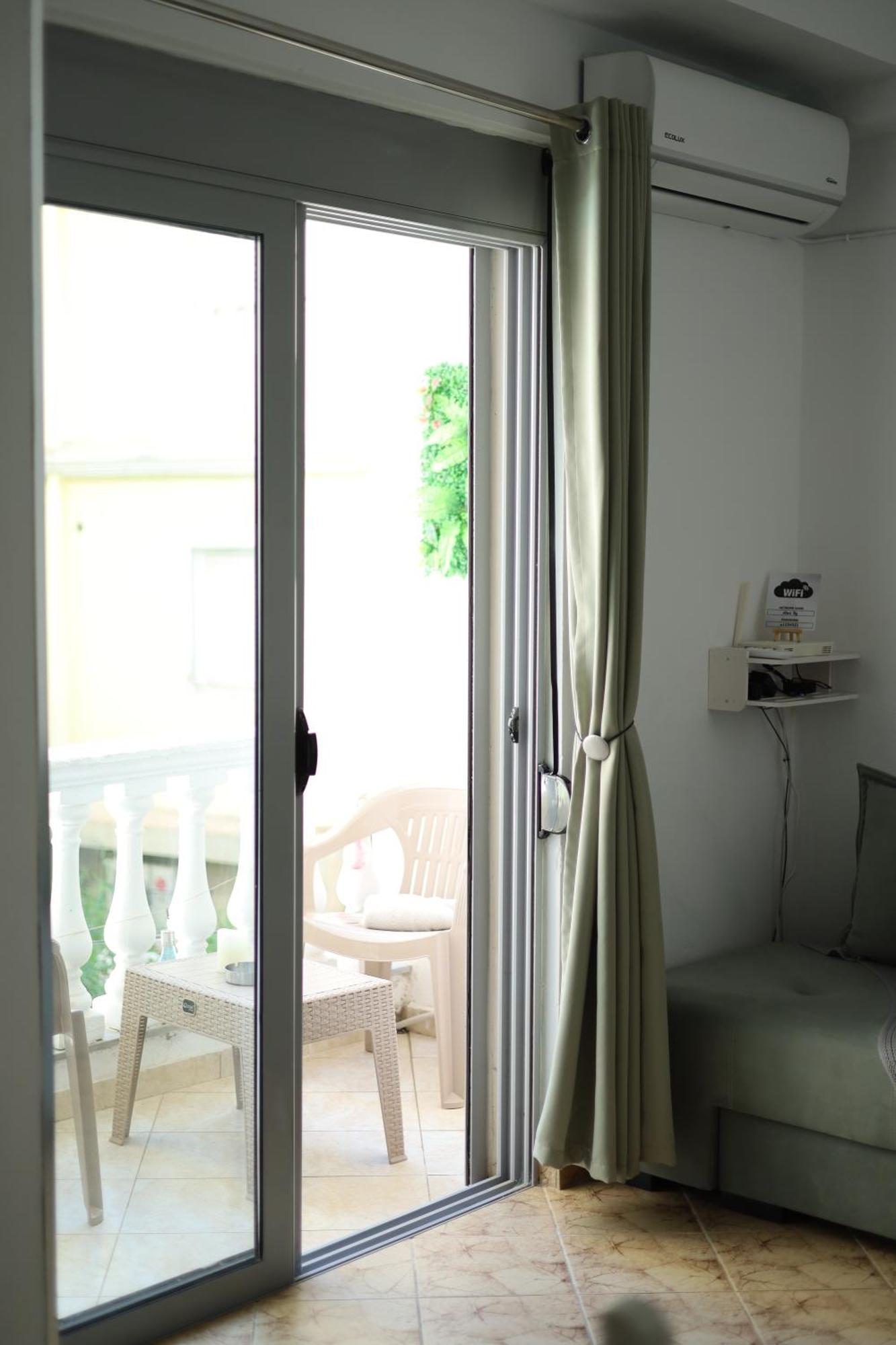 Happy Apartment Sarandë Eksteriør billede